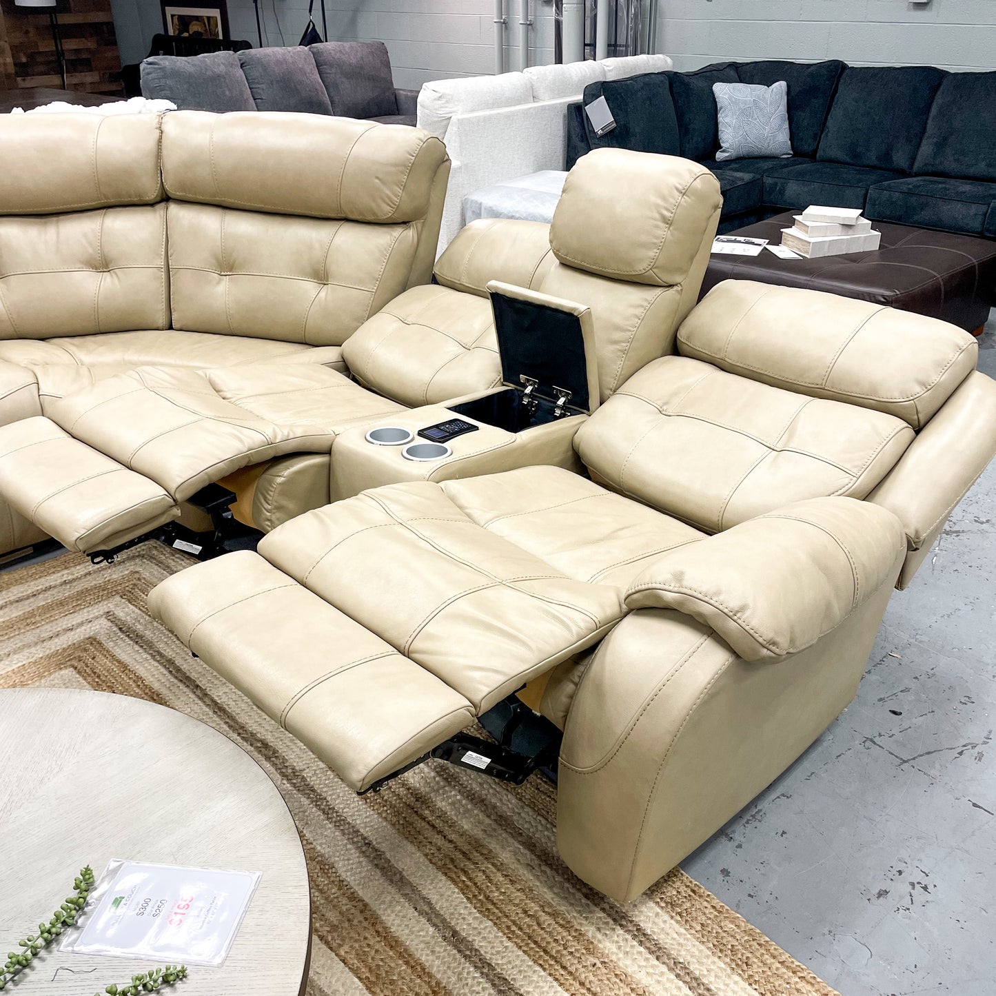 Beige 3pc Leather Sectional w/Heating Massage Recliners