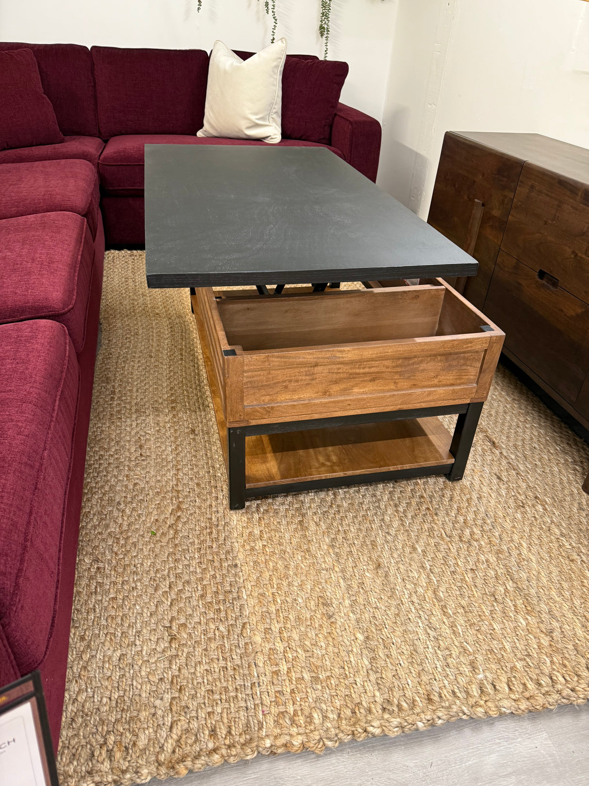 Kallari Lift-Top Coffee Table (CLEARANCE) - Pull Up A Couch