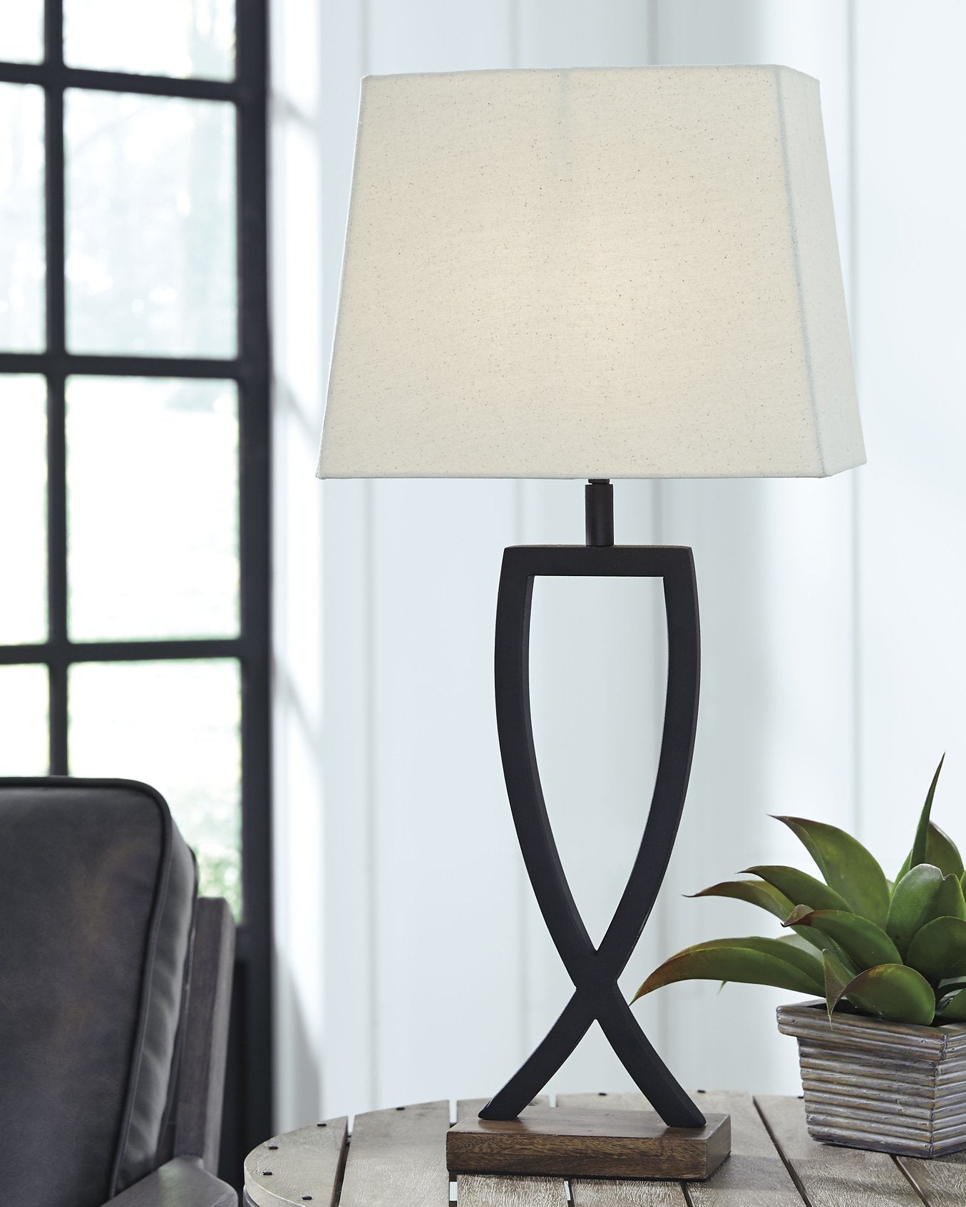 Makara Table Lamp (Set of 2) - Pull Up A Couch