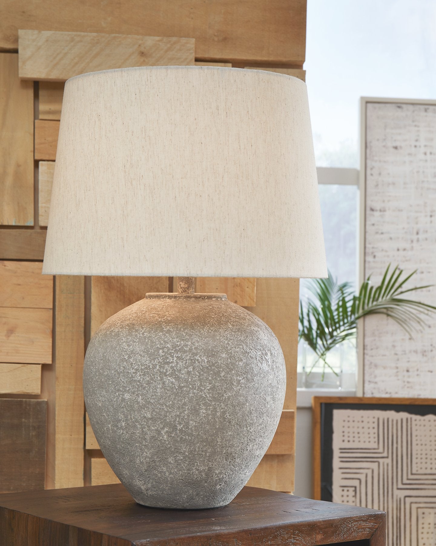 Dreward Table Lamp - Pull Up A Couch