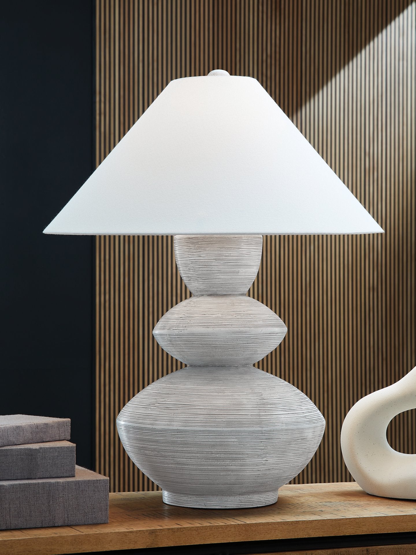 Ashley Furniture Brickdon Table Lamp - Thumbnail 2