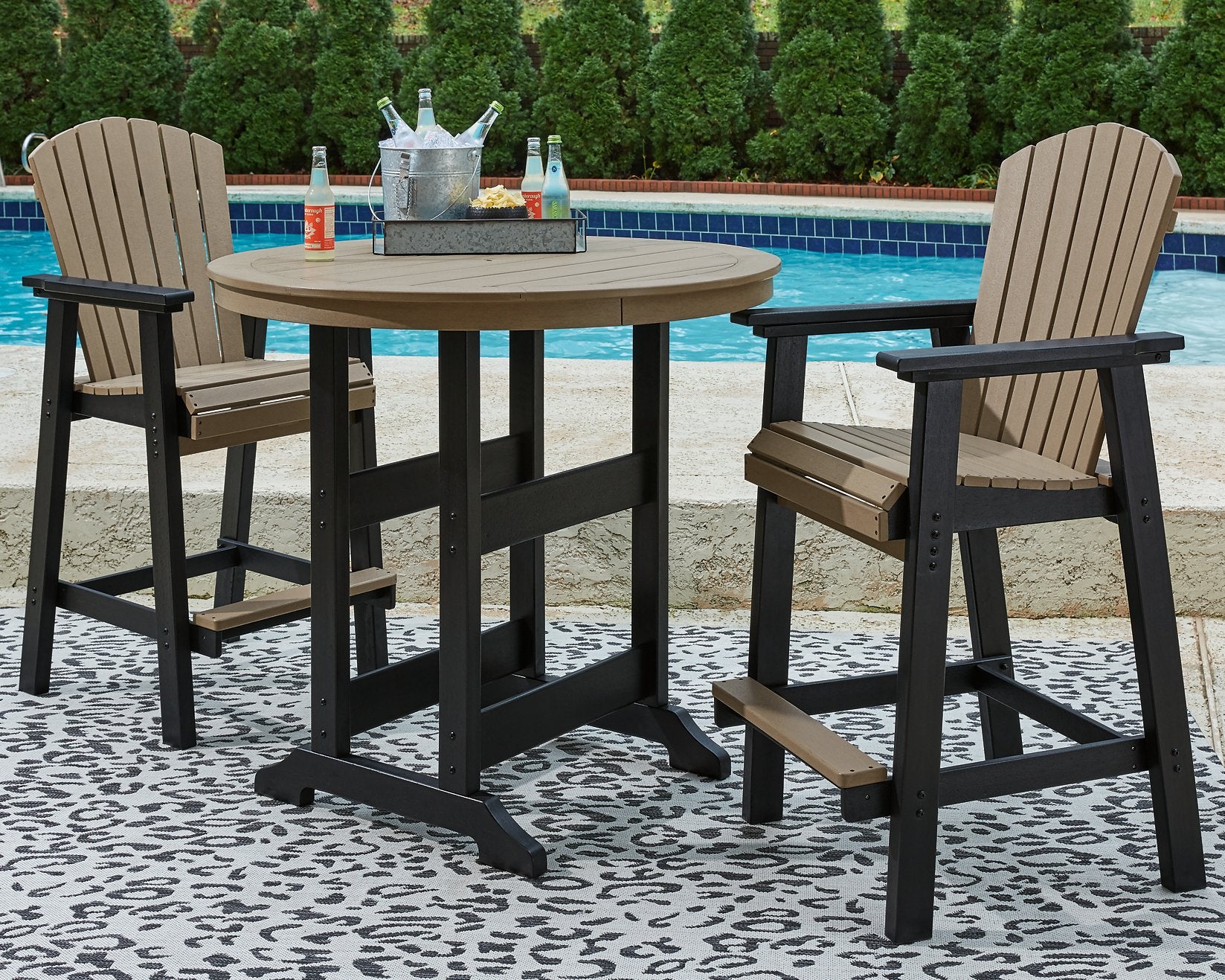 Fairen Trail Outdoor Dining Set - Pull Up A Couch