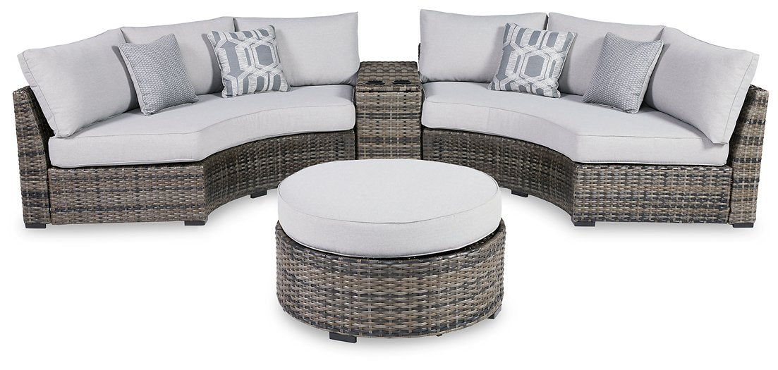 Harbor Court Outdoor Seating Set - Pull Up A Couch