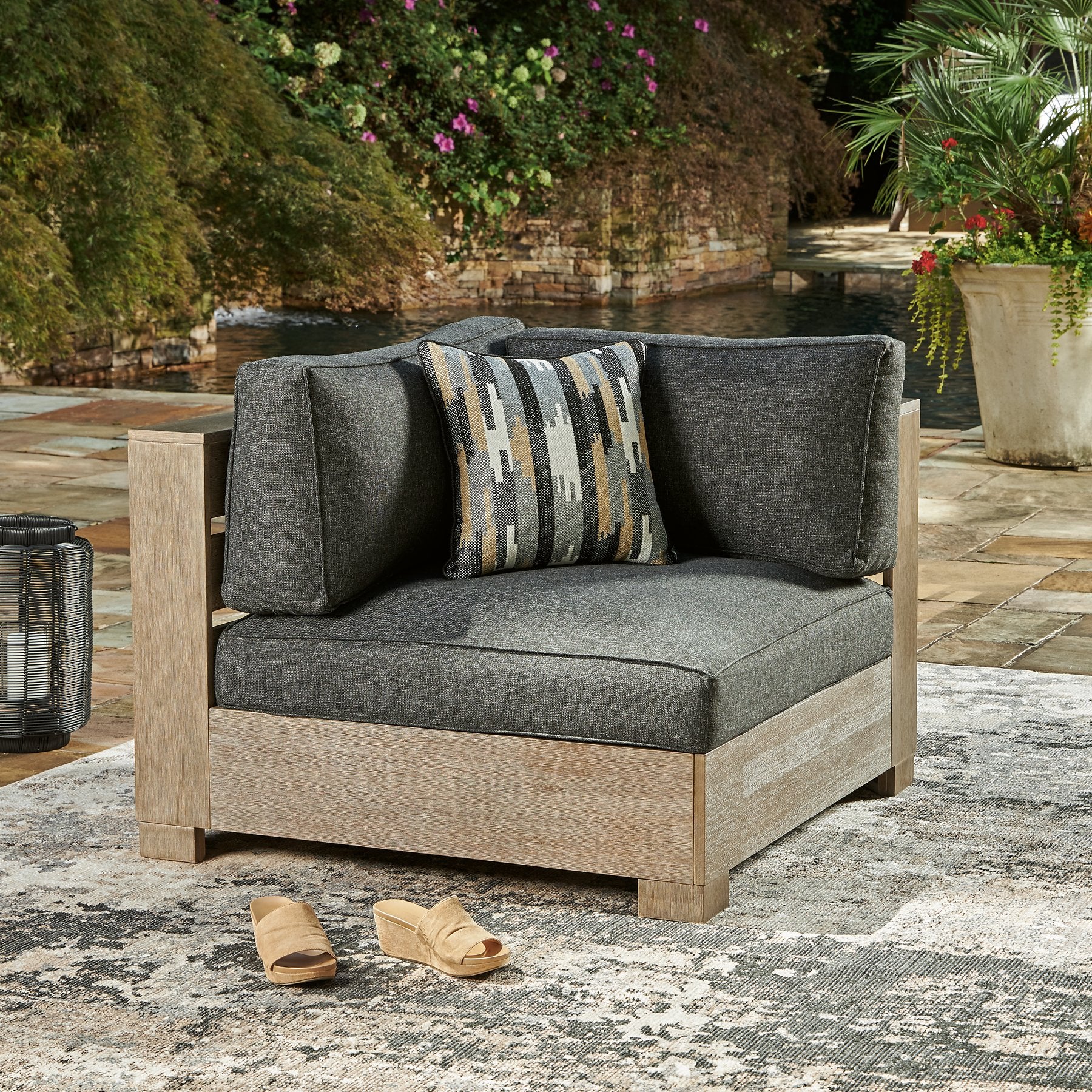 Citrine Park Outdoor Set - Pull Up A Couch