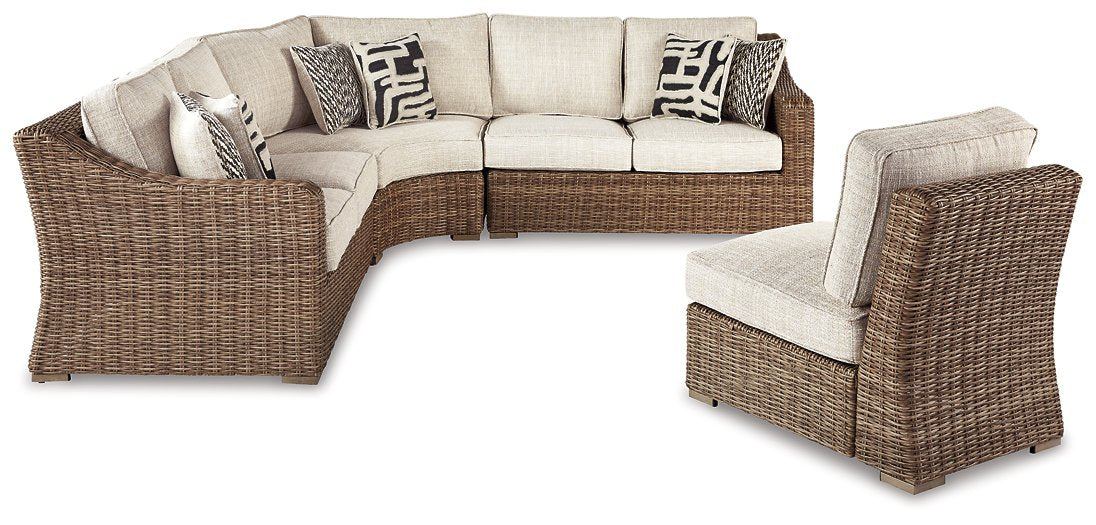 Beachcroft Outdoor Seating Set - Pull Up A Couch