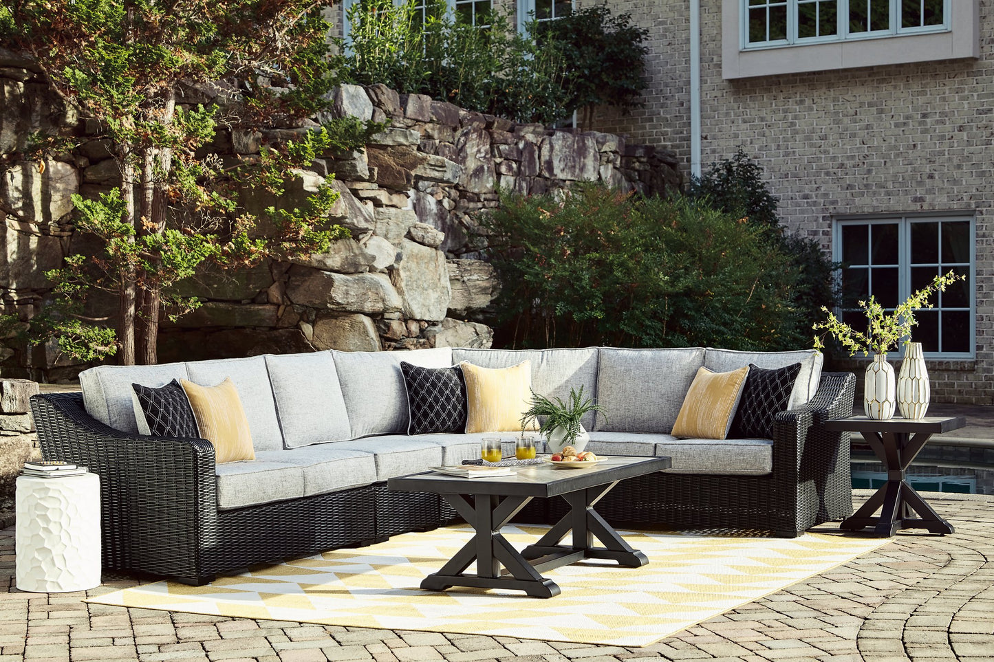 Beachcroft Outdoor Sectional - Pull Up A Couch