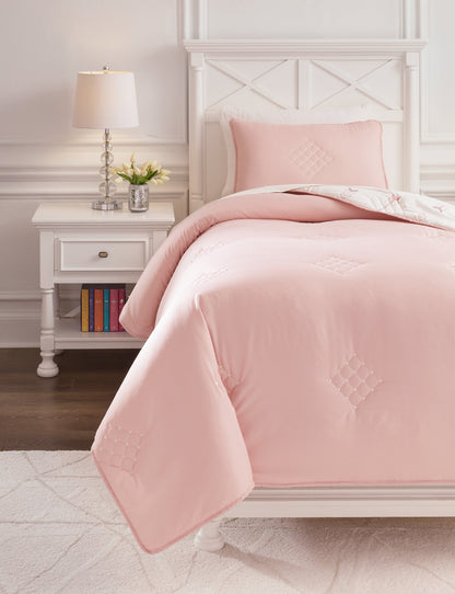 Lexann Comforter Set - Pull Up A Couch