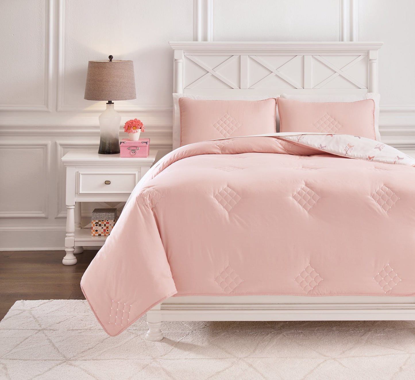 Lexann Comforter Set - Pull Up A Couch