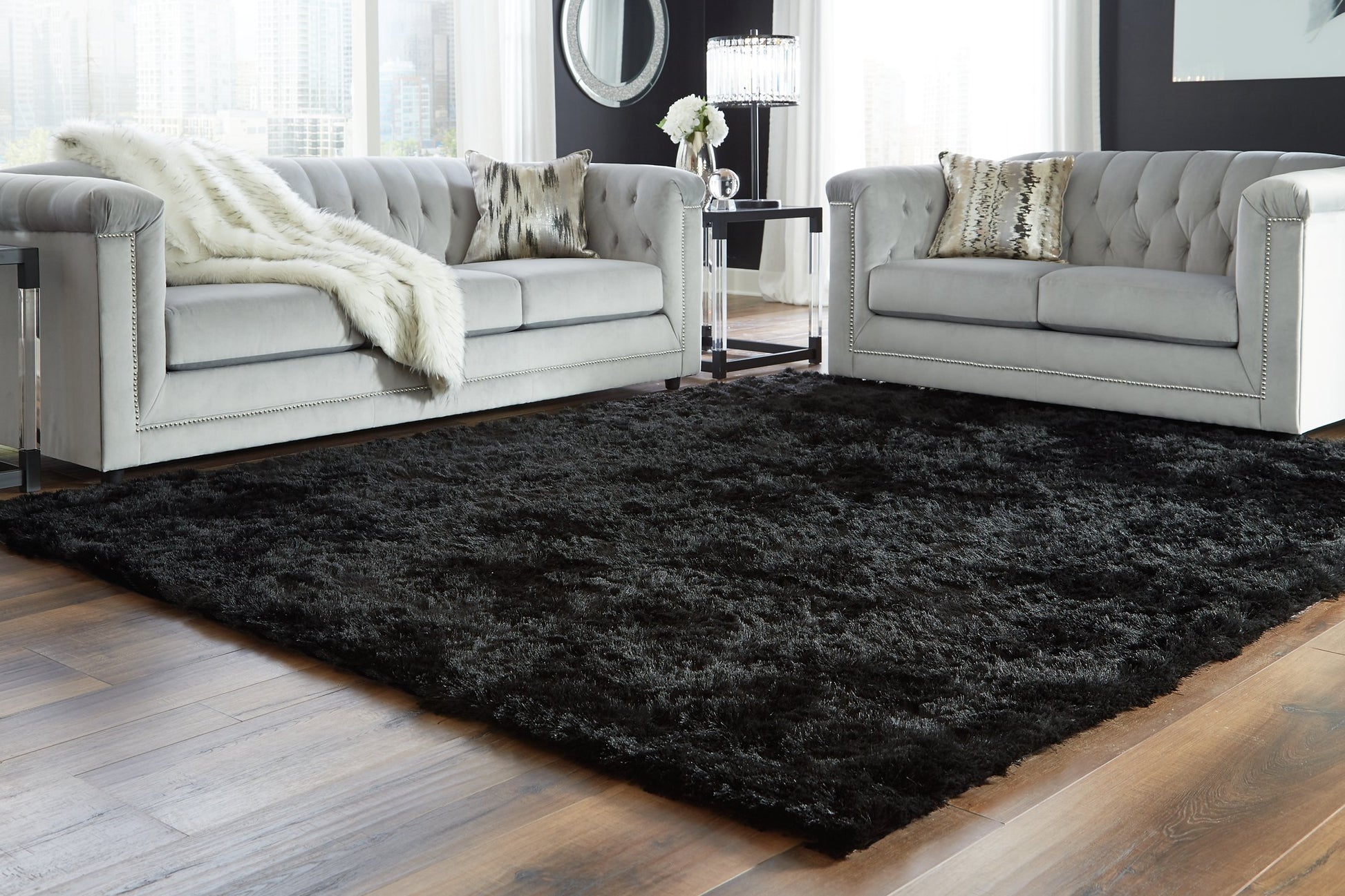 Mattford 5' x 7' Rug - Pull Up A Couch