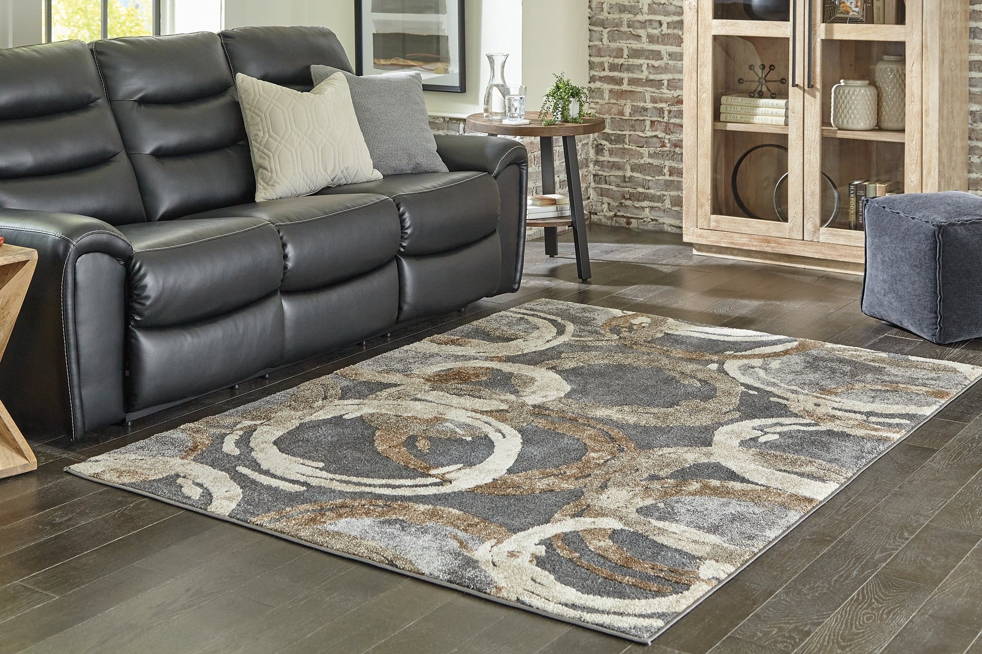 Faelyn 5' x 7'3" Rug - Pull Up A Couch