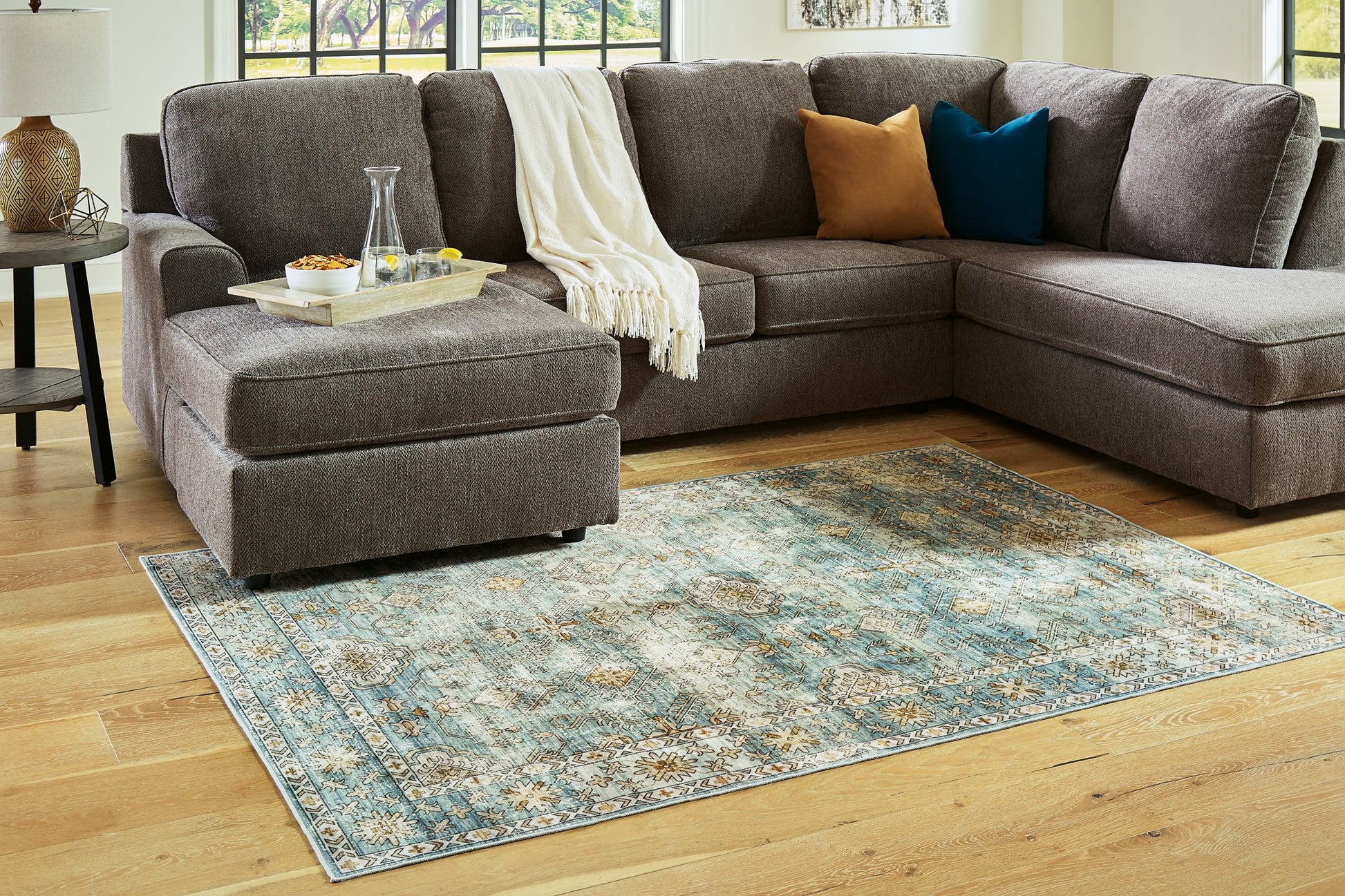 Harwins 5' x 7' Rug - Pull Up A Couch