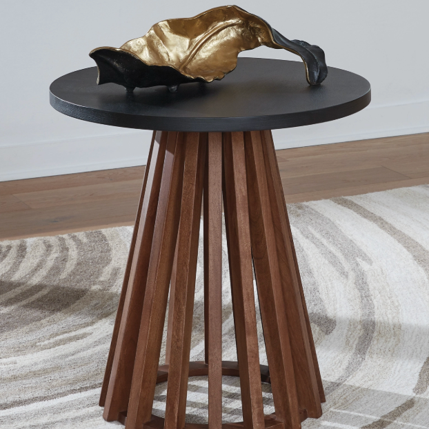 Kallari End Table