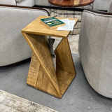 Zalemont Accent Table (Distressed Brown)