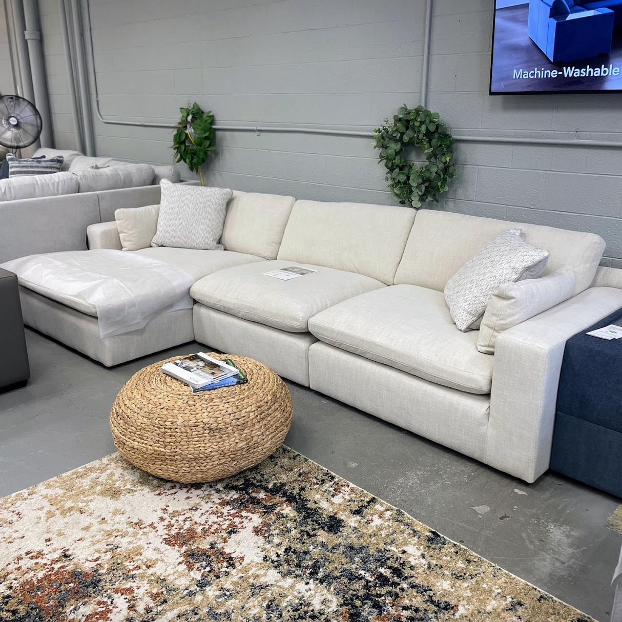 Atlas Cloud 3pc Sectional w/ Chaise - Pull Up A Couch