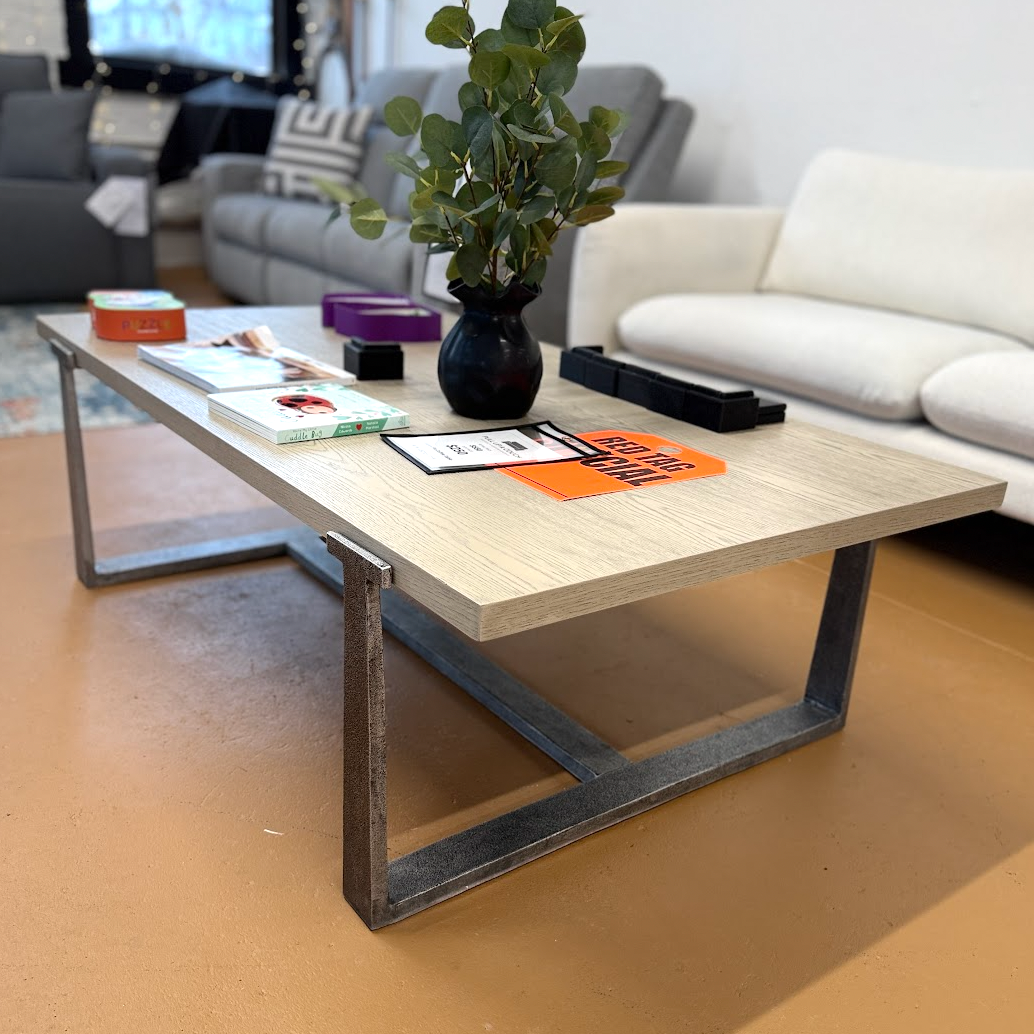 Dalenville Coffee Table (CLEARANCE) - Pull Up A Couch