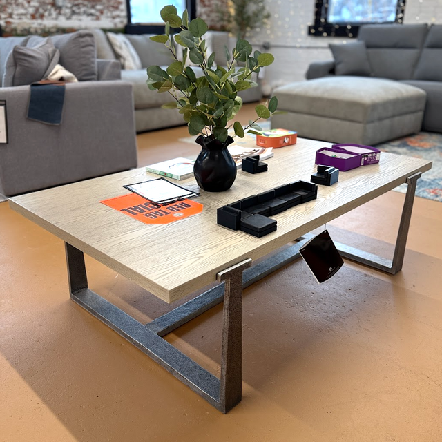 Dalenville Coffee Table (CLEARANCE) - Pull Up A Couch