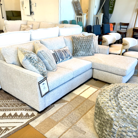 Mayfield Sectional w/ Reversible Chaise - Pull Up A Couch