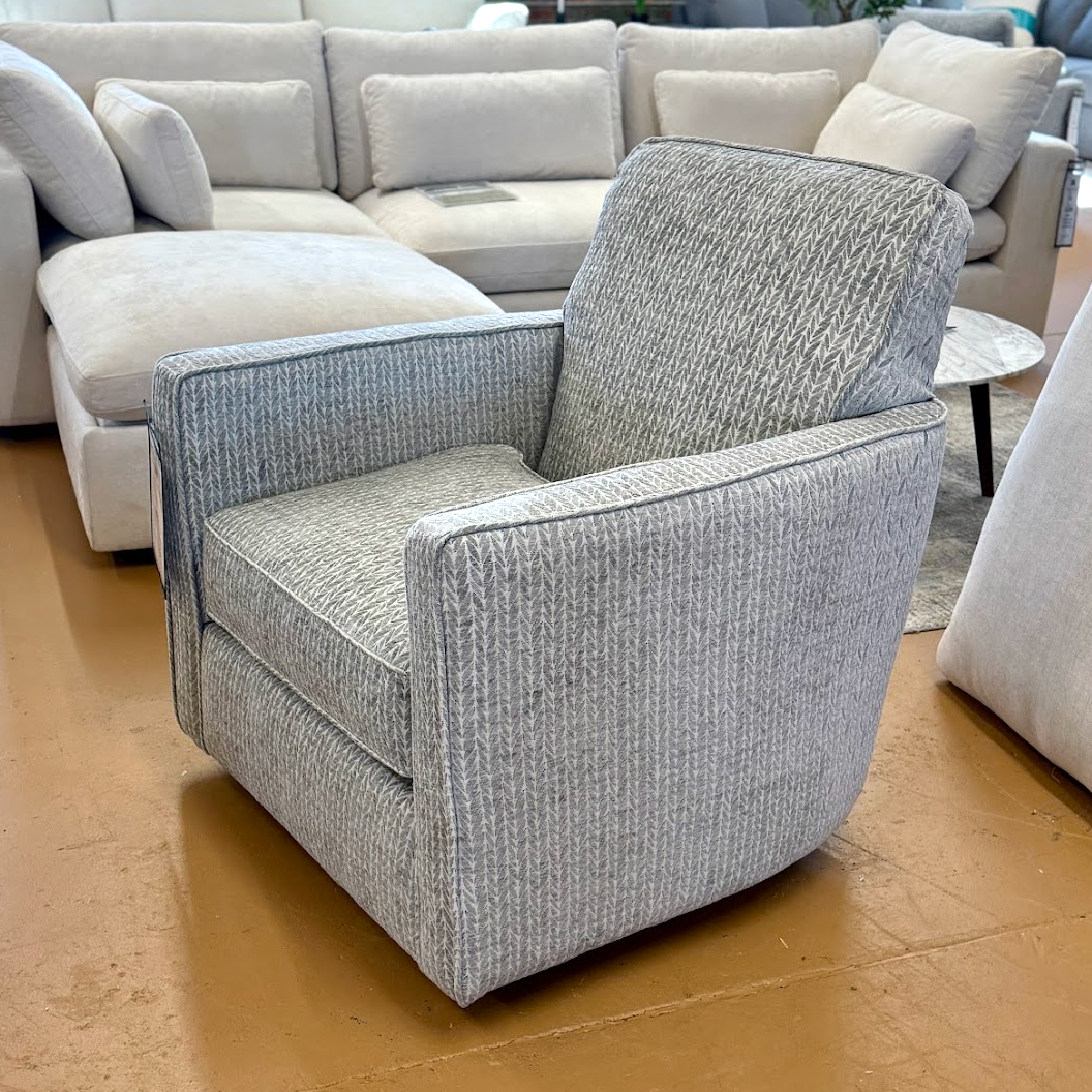 Bayview Swivel Chair