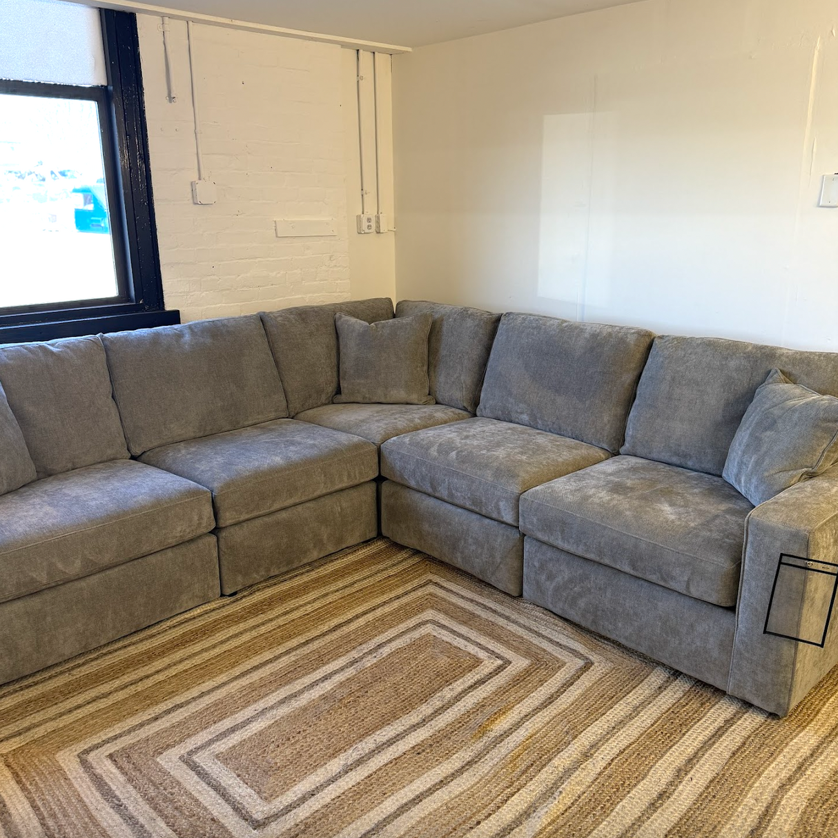 LoungeCraft Corner Sectional (5pc) - Pull Up A Couch