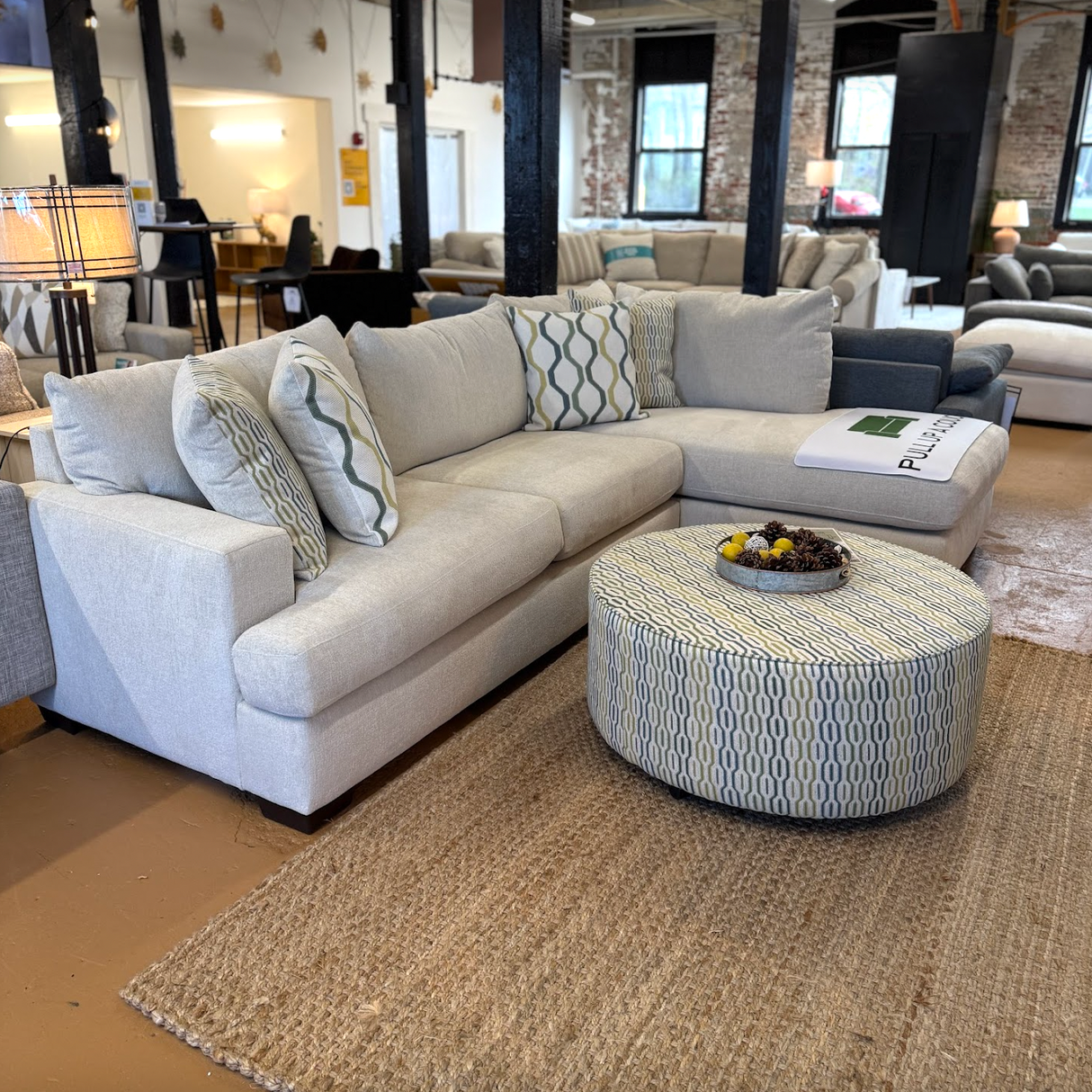 Glendale Sectional w/ Chaise (2pc) - Pull Up A Couch