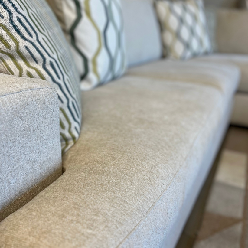Glendale Sectional w/ Chaise (2pc) - Pull Up A Couch