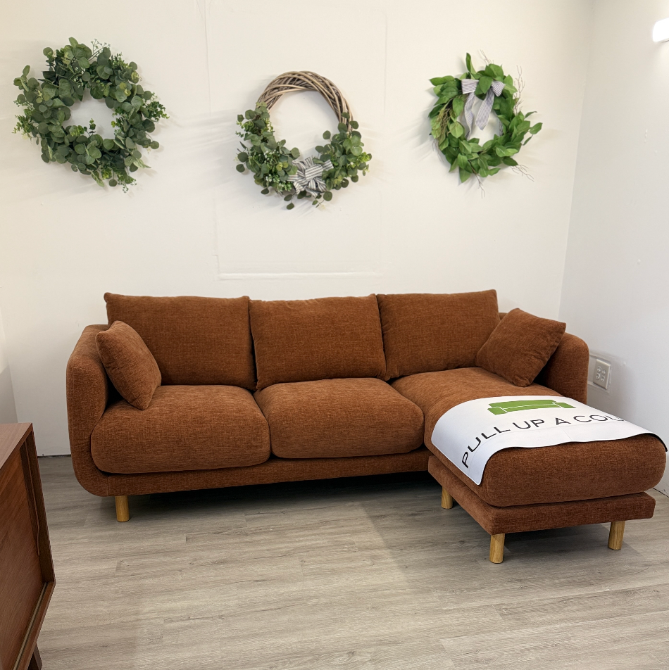 90" Sectional w/ Reversible Chaise (Hestia Caramel) - Pull Up A Couch