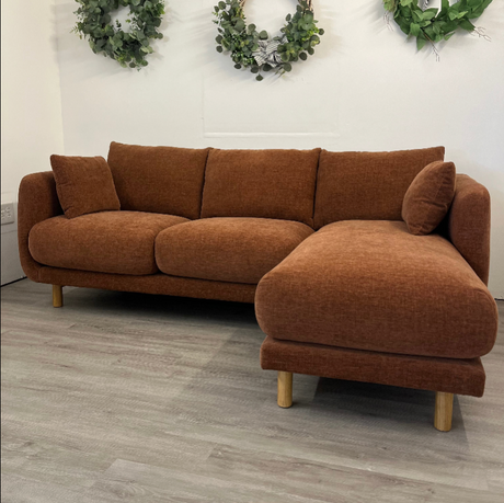 90" Sectional w/ Reversible Chaise (Hestia Caramel) - Pull Up A Couch