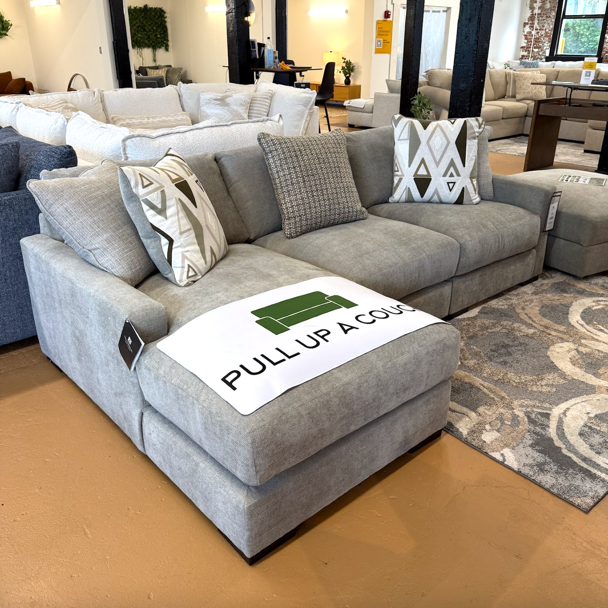 Riverview Sectional Sofa w/ Chaise (3pc)