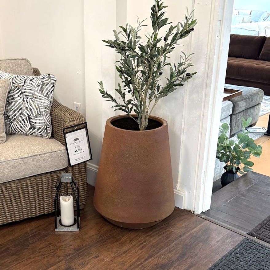 Large MCM Indoor/Outdoor Planter