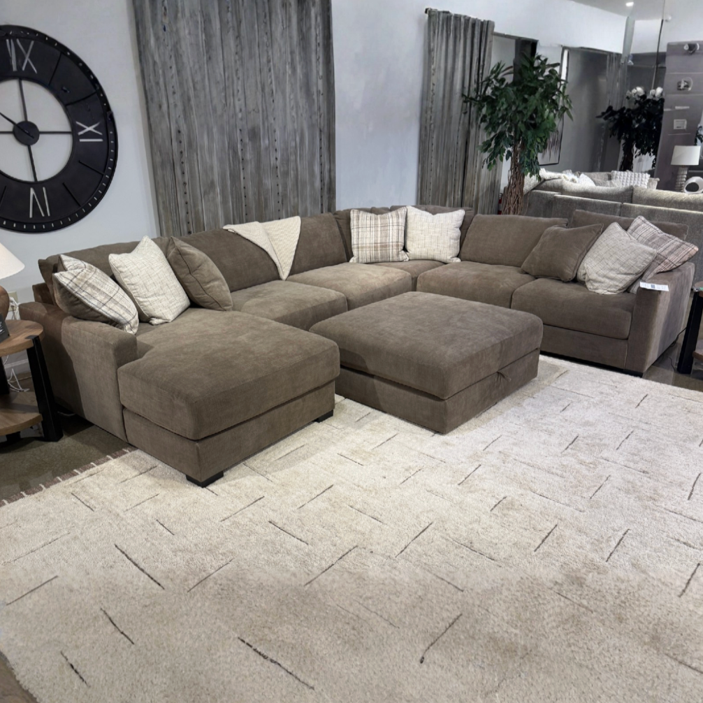 Corbin 6pc Corner Sectional w/ Chaise