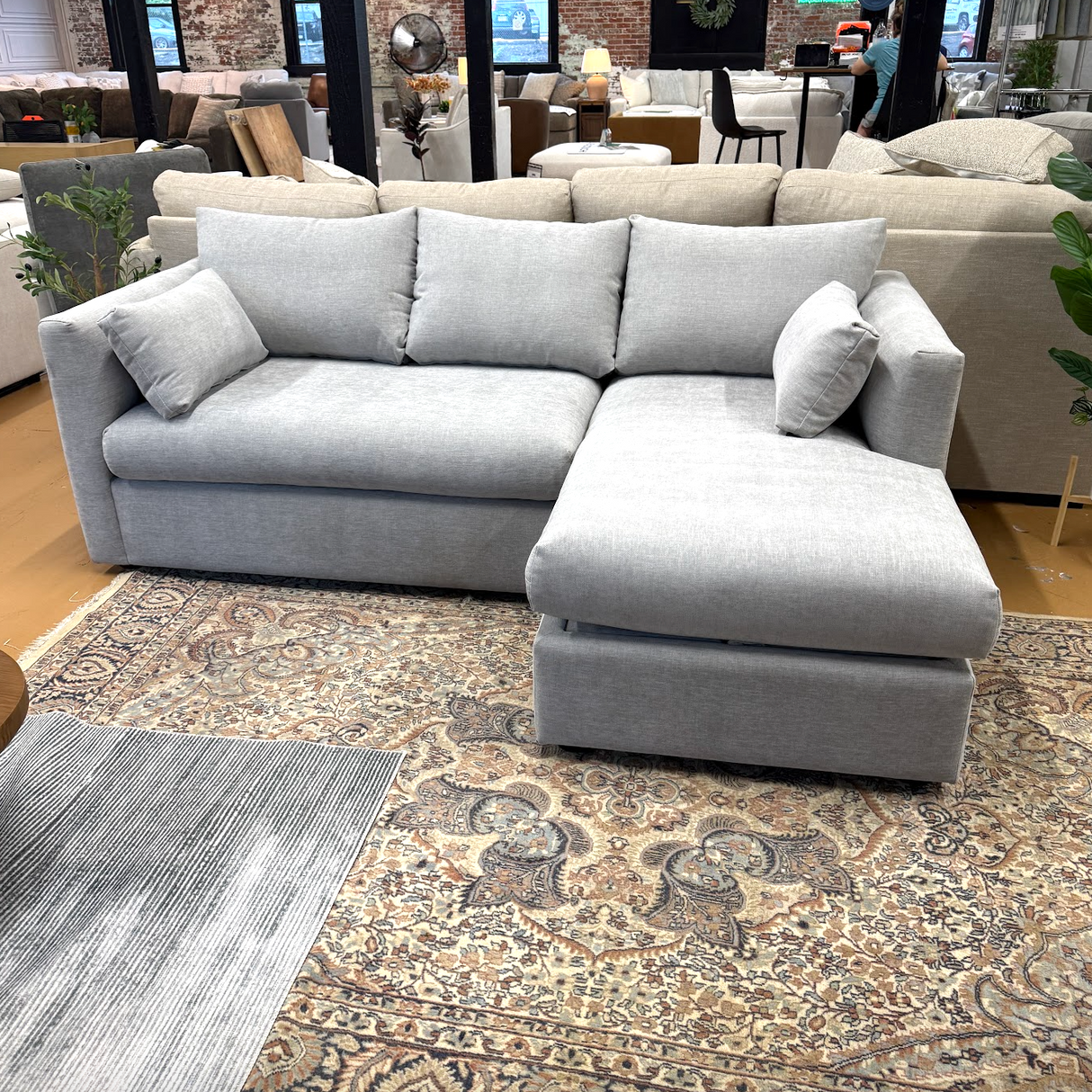 Sectional w/ Reversible Chaise + Storage (Hestia Gray)