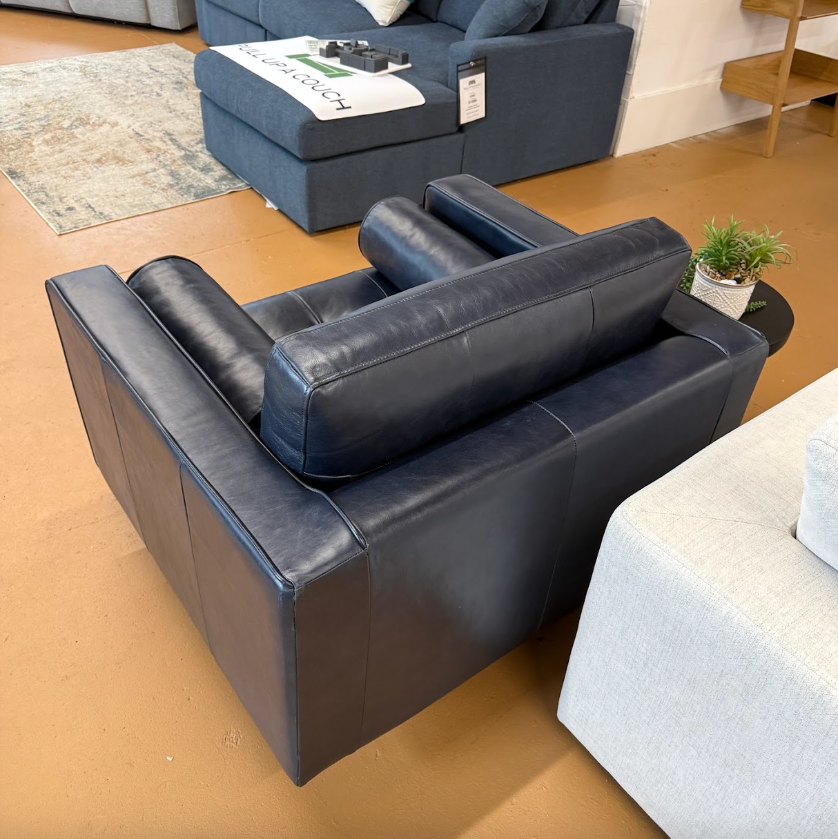 Leather Lounge Chair (Oxford Blue)