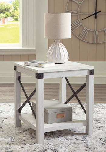 Bayflynn End Table - Pull Up A Couch