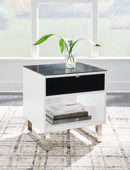 Gardoni End Table - Pull Up A Couch