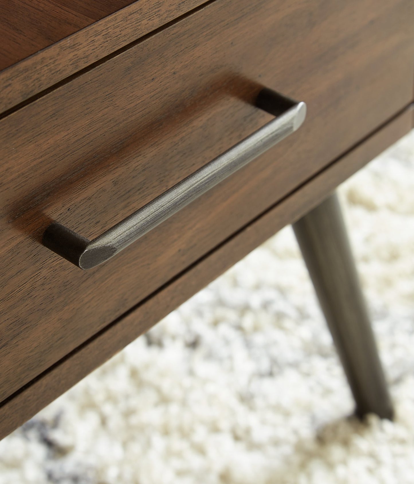 Calmoni End Table - Pull Up A Couch