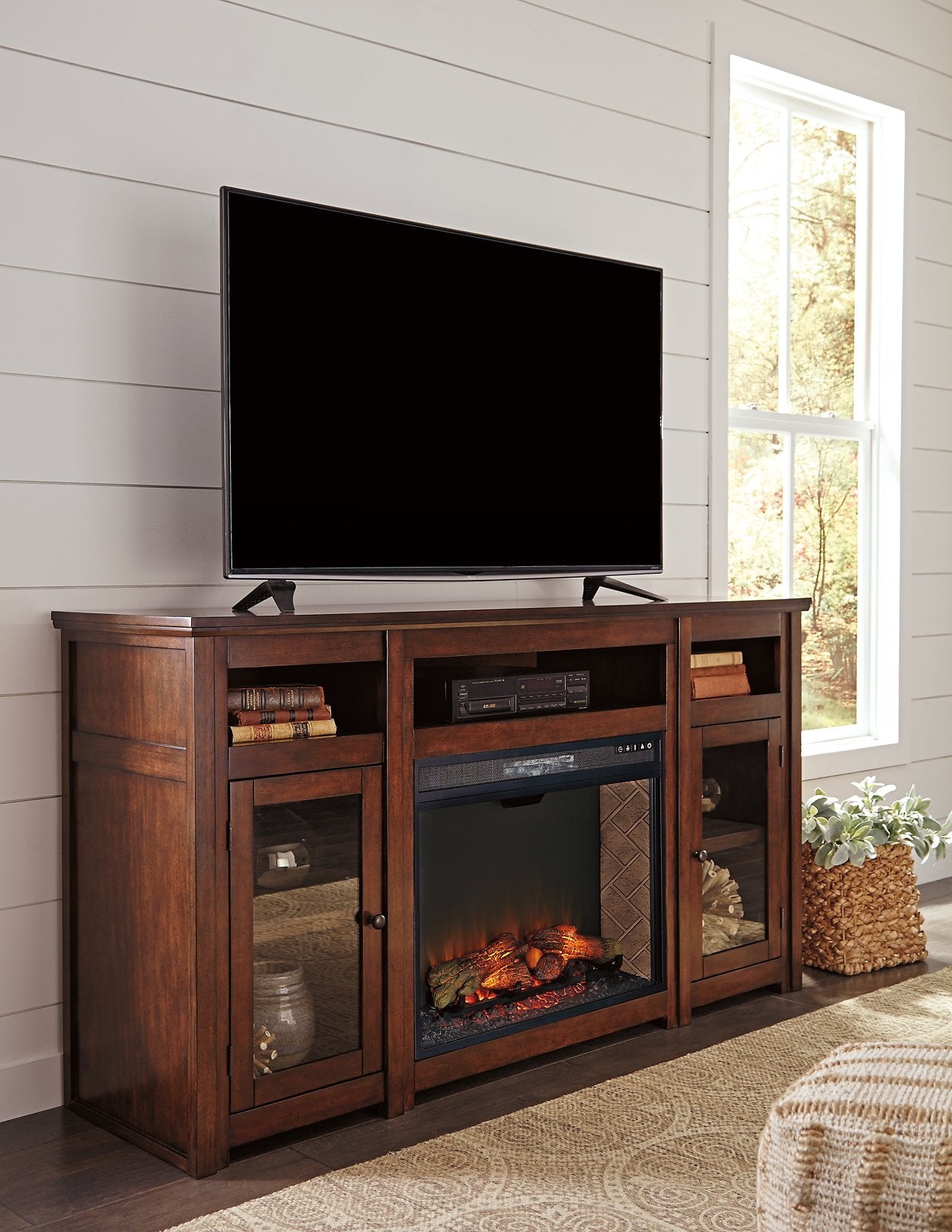 Harpan 72" TV Stand - Pull Up A Couch