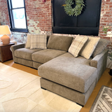 Corbin 3pc Sectional w/ Chaise - Pull Up A Couch