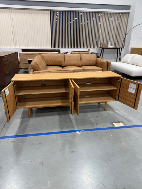 ARTICLE - Merto Media Unit (Oak)