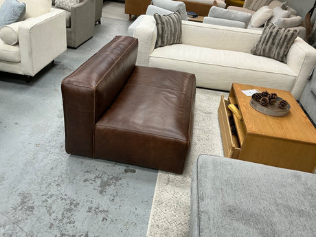 ARTICLE - Cigar Loveseat (Rawhide Leather)