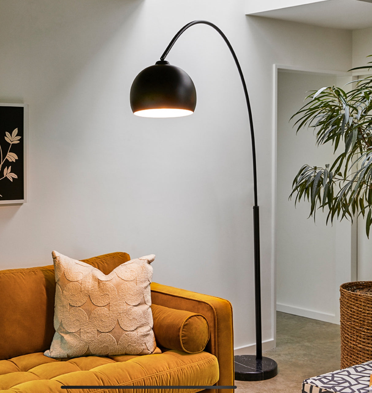 ARTICLE - Crescent Floor Lamp (Black)