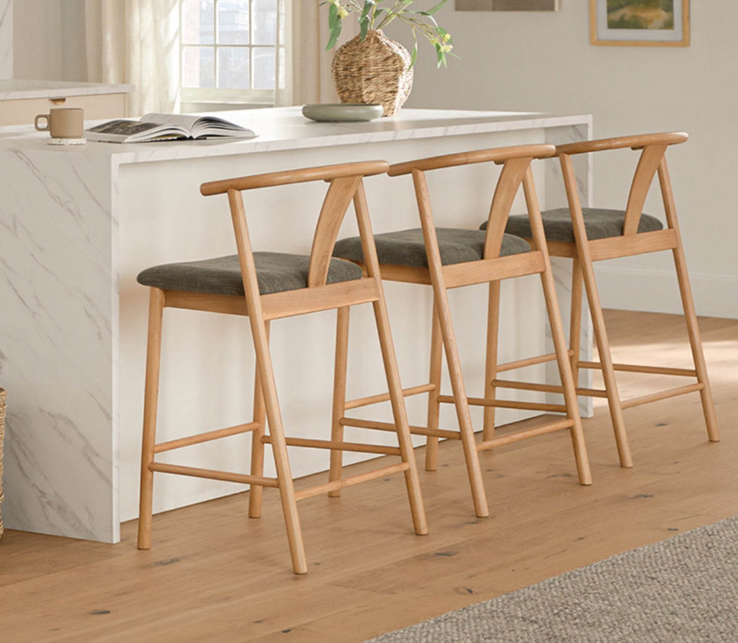 ARTICLE Fonra Counter Stool - Thumbnail 3