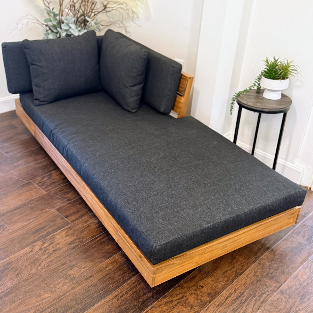 ARTICLE - Lubek Outdoor Low Right Chaise Lounge