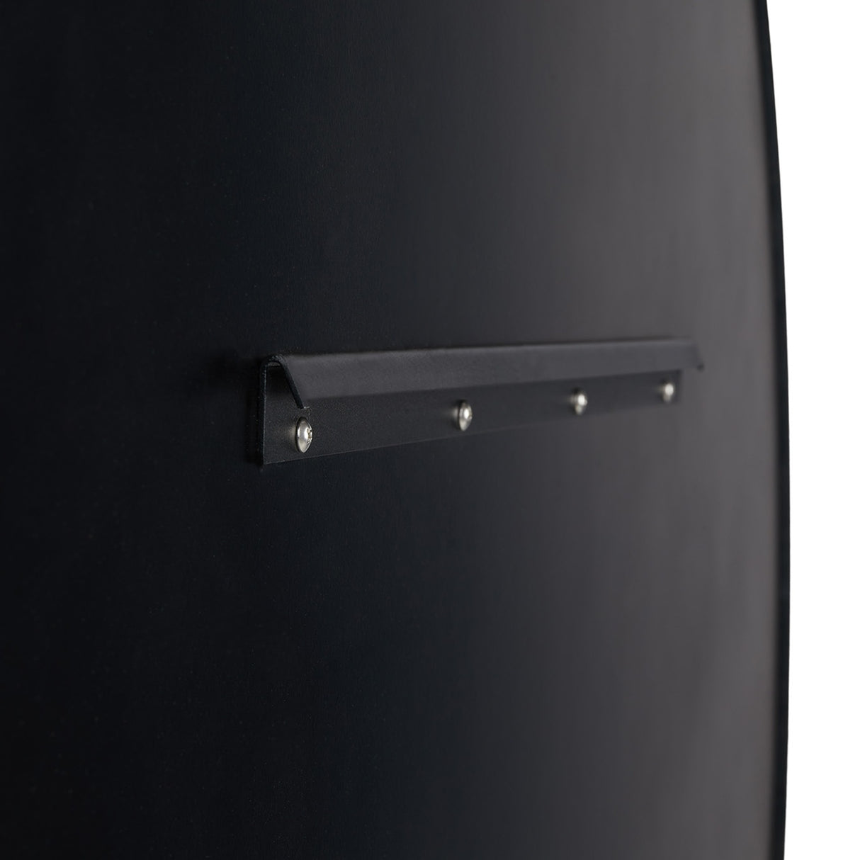 ARTICLE - MANSFIELD ROUND WALL MIRROR