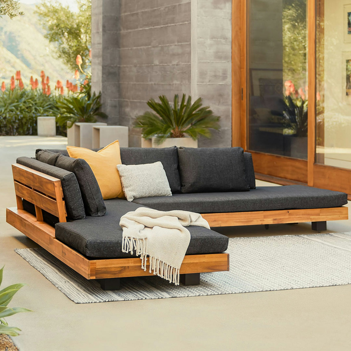ARTICLE - Lubek 100.5" Outdoor Low Corner Sectional