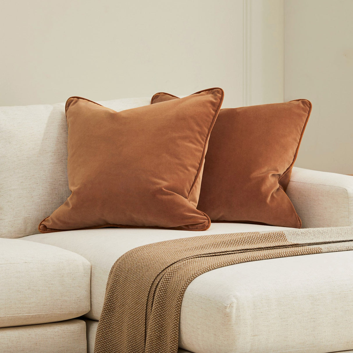 ARTICLE - Lucca Velvet Pillow Set (Pacific Rust)