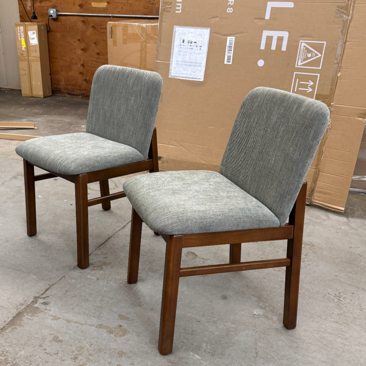 MCM-Style Dining Chair (Algonquin Green/Walnut)