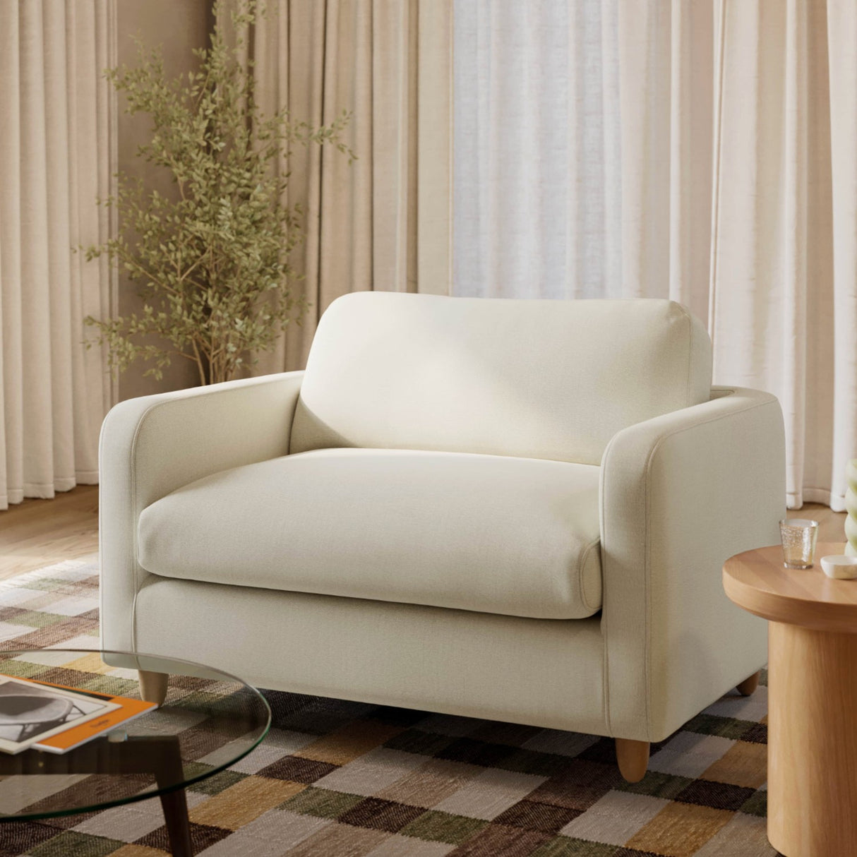 57" Sleeper Chair (Buckler Ivory)