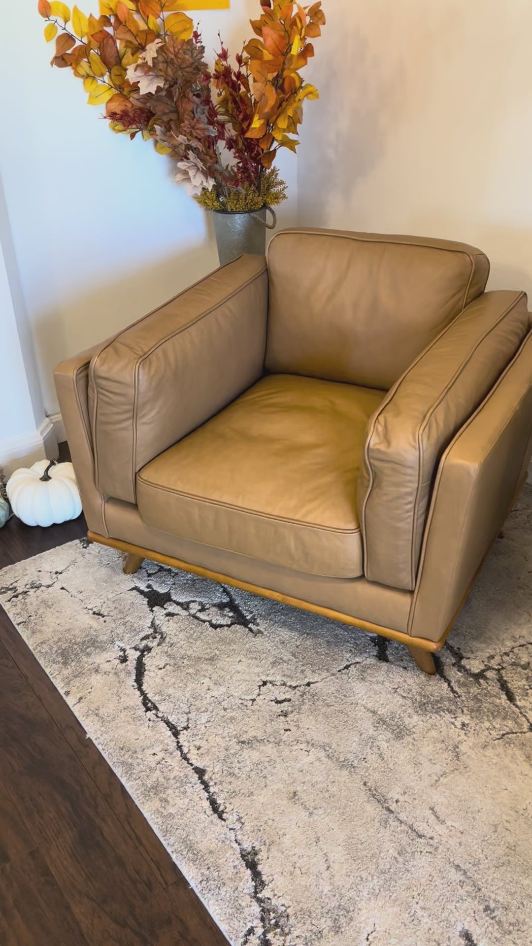 Leather MCM Lounge Chair (Charme Tan)