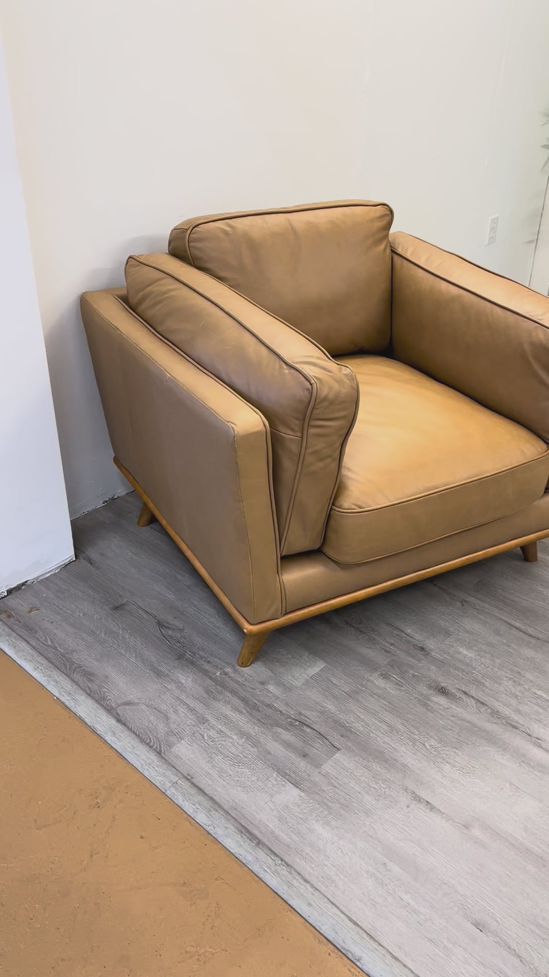 Leather MCM Lounge Chair (Charme Tan)