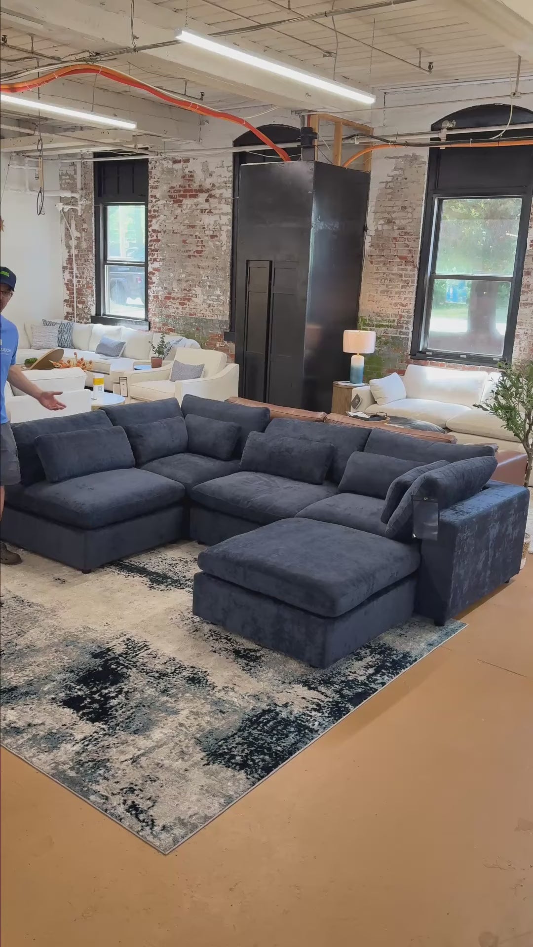 Serenity Cloud Sectional w/Storage Ottoman (5pc)